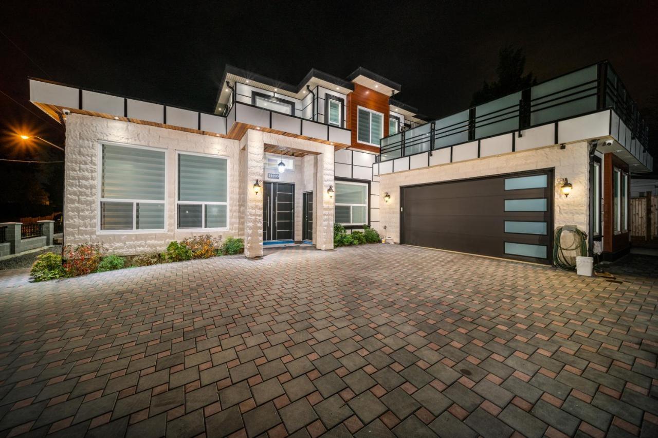 Sun Suite Surrey Exterior foto