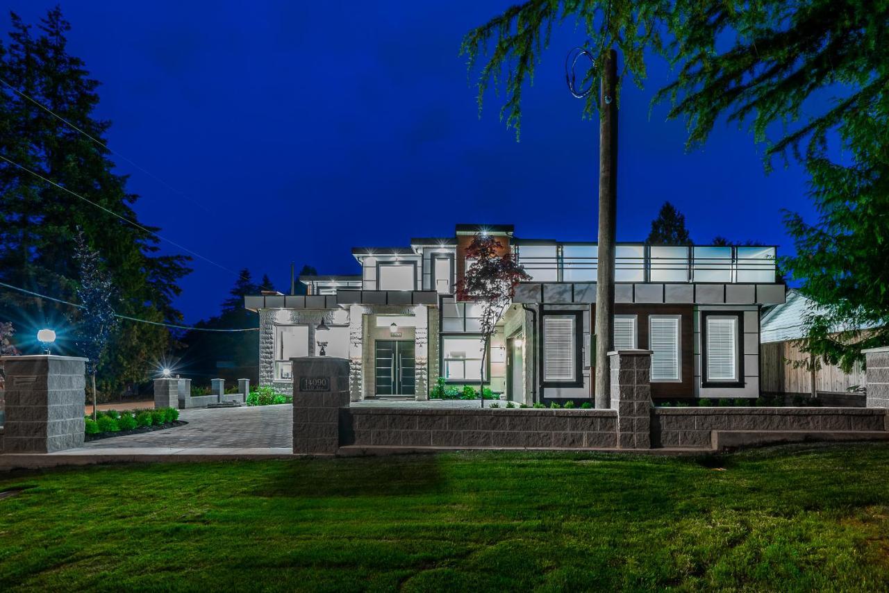 Sun Suite Surrey Exterior foto